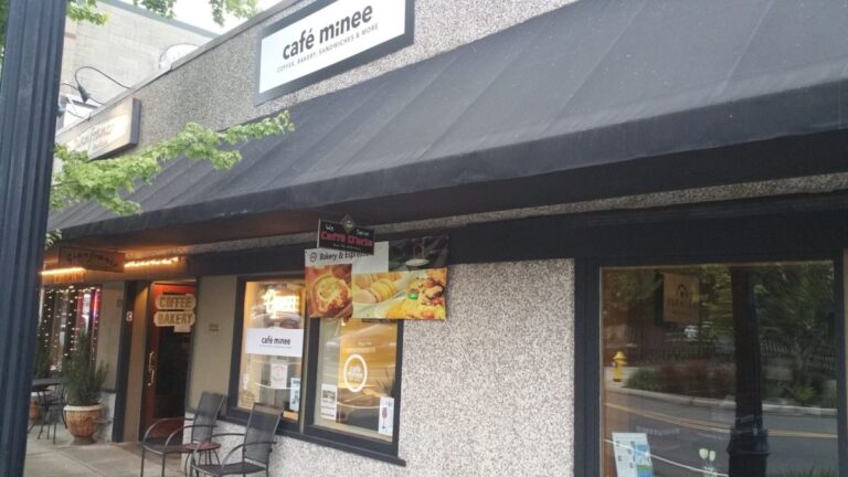 Cafe Minee