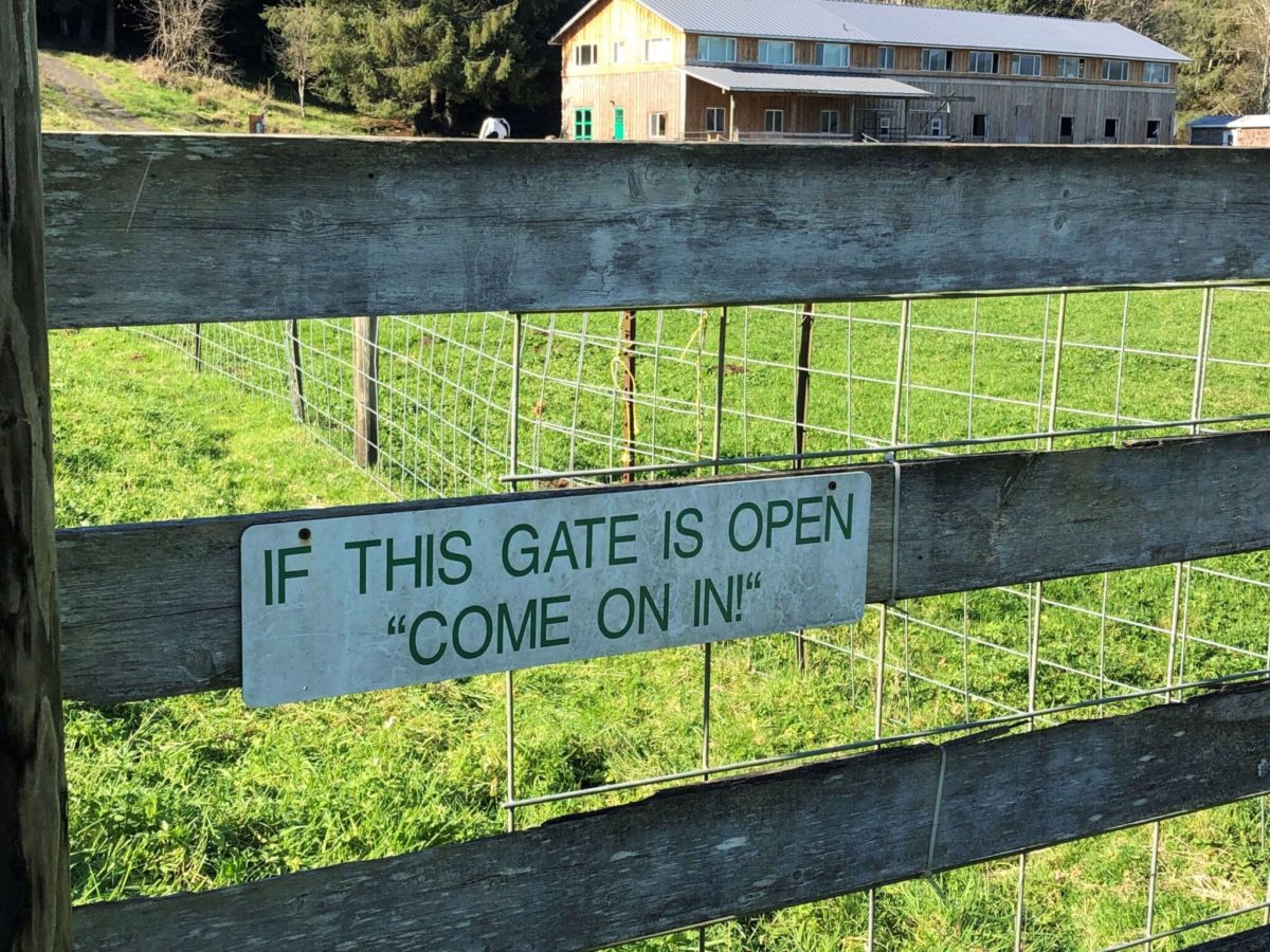 Skamokawa Farmstead Gate welcome sign