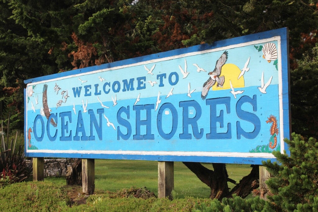 Welcome to Ocean Shores sign One Tank Trip
