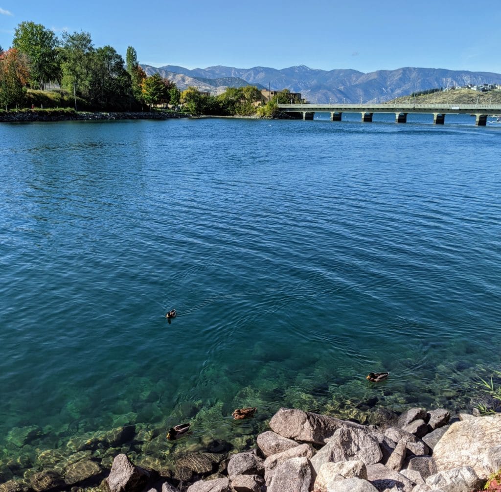 Lake Chelan Riverview Park view
