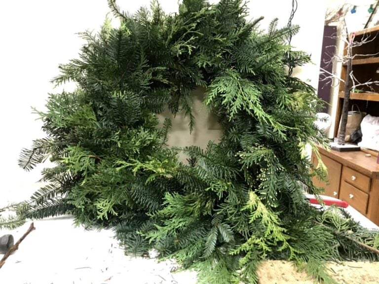 Holiday Wreath Making In Duvall