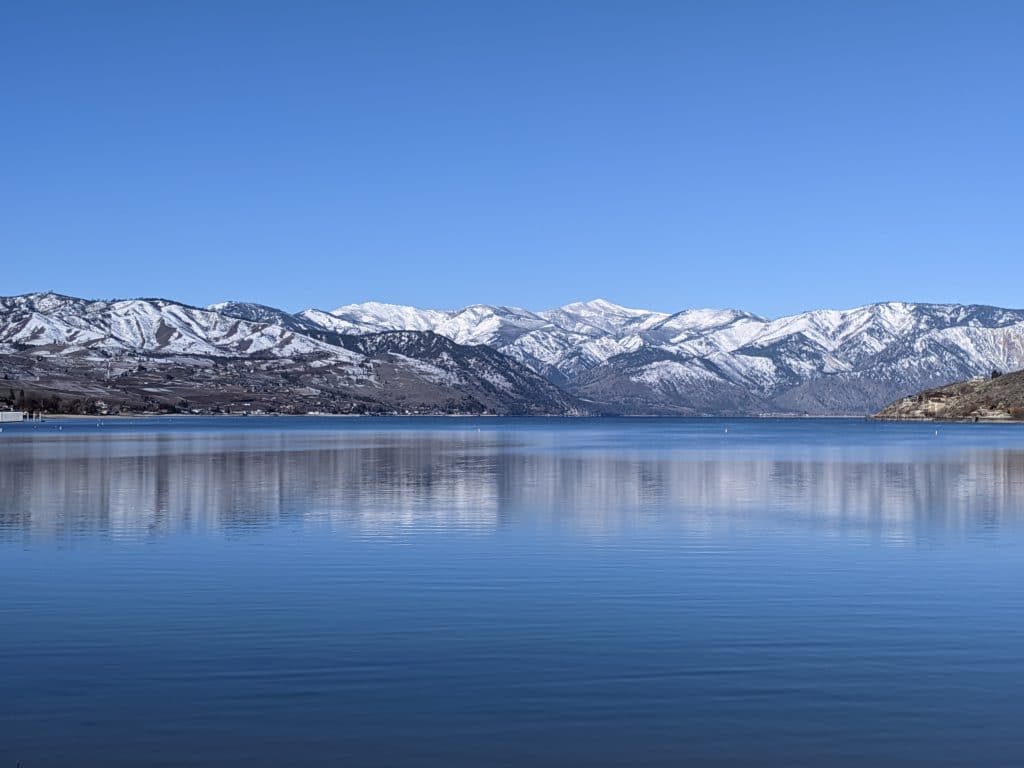 lake chelan winter