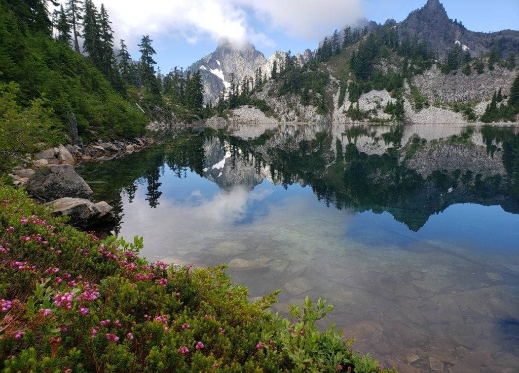 gem lake via snow lake trail