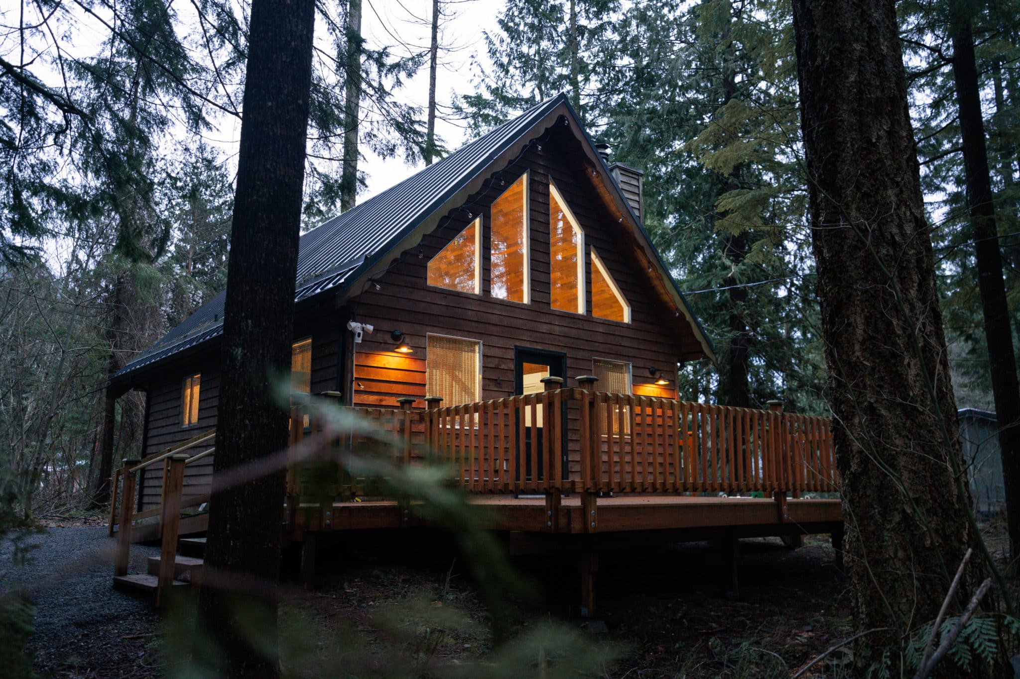 exterior of Little Wolf Cabin by Mt. Baker