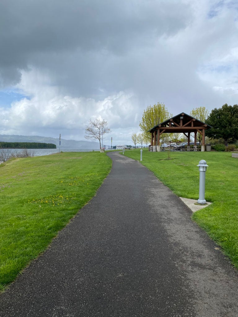 kalama river walk