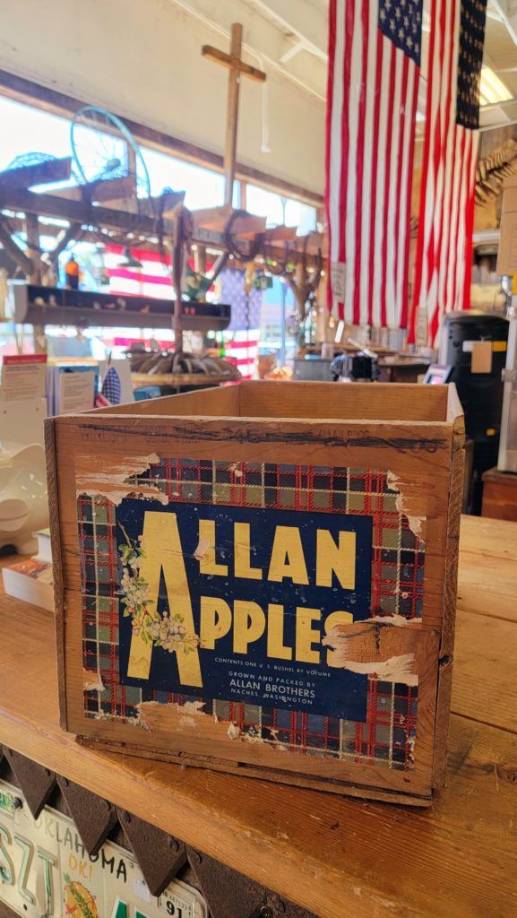 Apple Box from Arlington Pickers