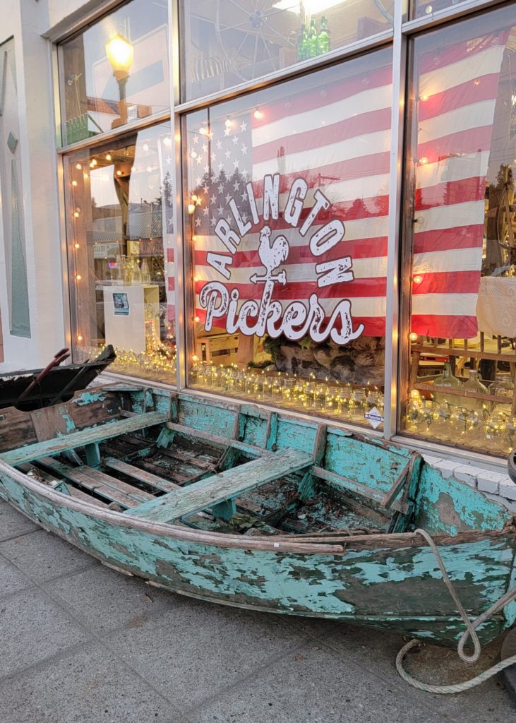 Arlington Pickers Storefront