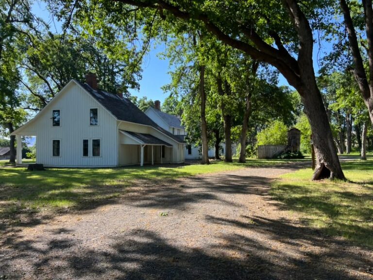 Fort Simcoe Historical State Park Officers Quarters