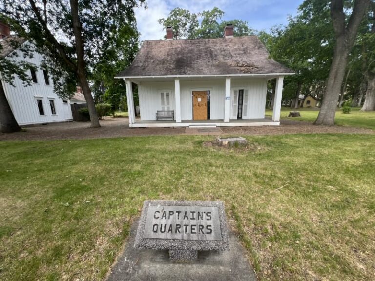 Fort Simcoe Historical State Parks Captains Quarters