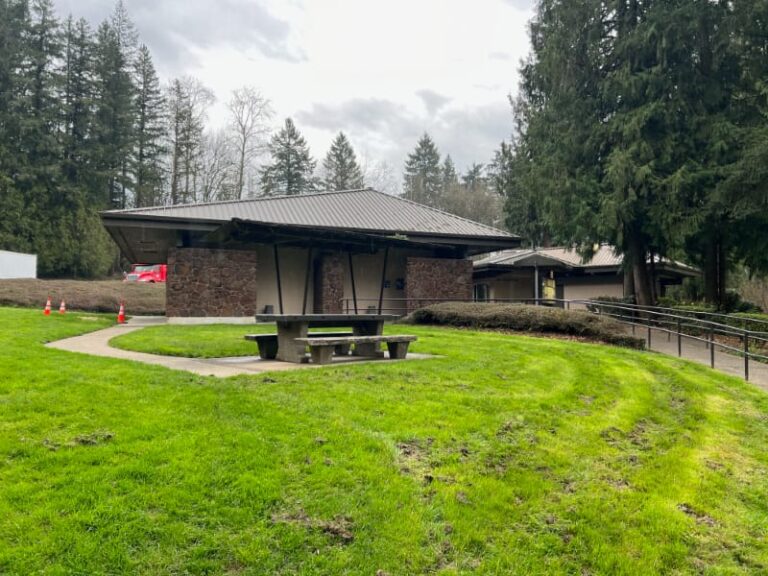 Sign Gee Creek Rest Area Northbound Rest Rooms