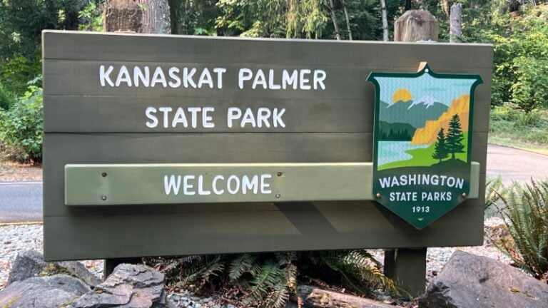 Kanaskat-Palmer State Park Welcome Sign