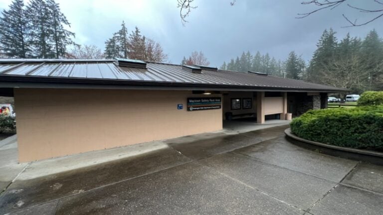 Maytown Rest Area I-5 Southbound Rest Rooms