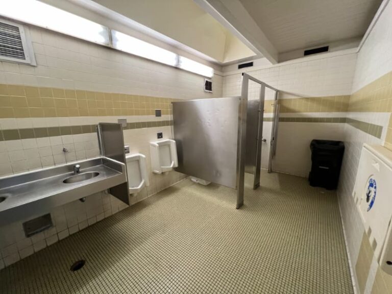 Mens Rest Room Gee Creek Rest Area Northbound