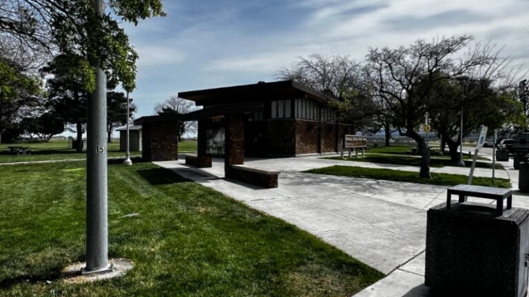 Vernita Rest Area SR 24 Multidirectional Restrooms