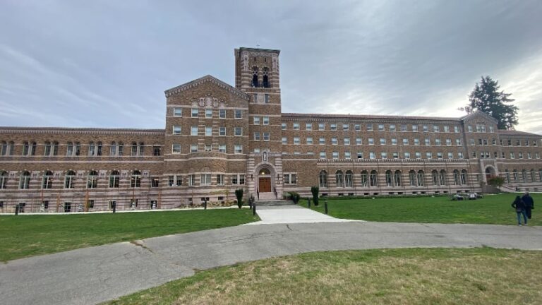 Saint Edward State Park Seminary