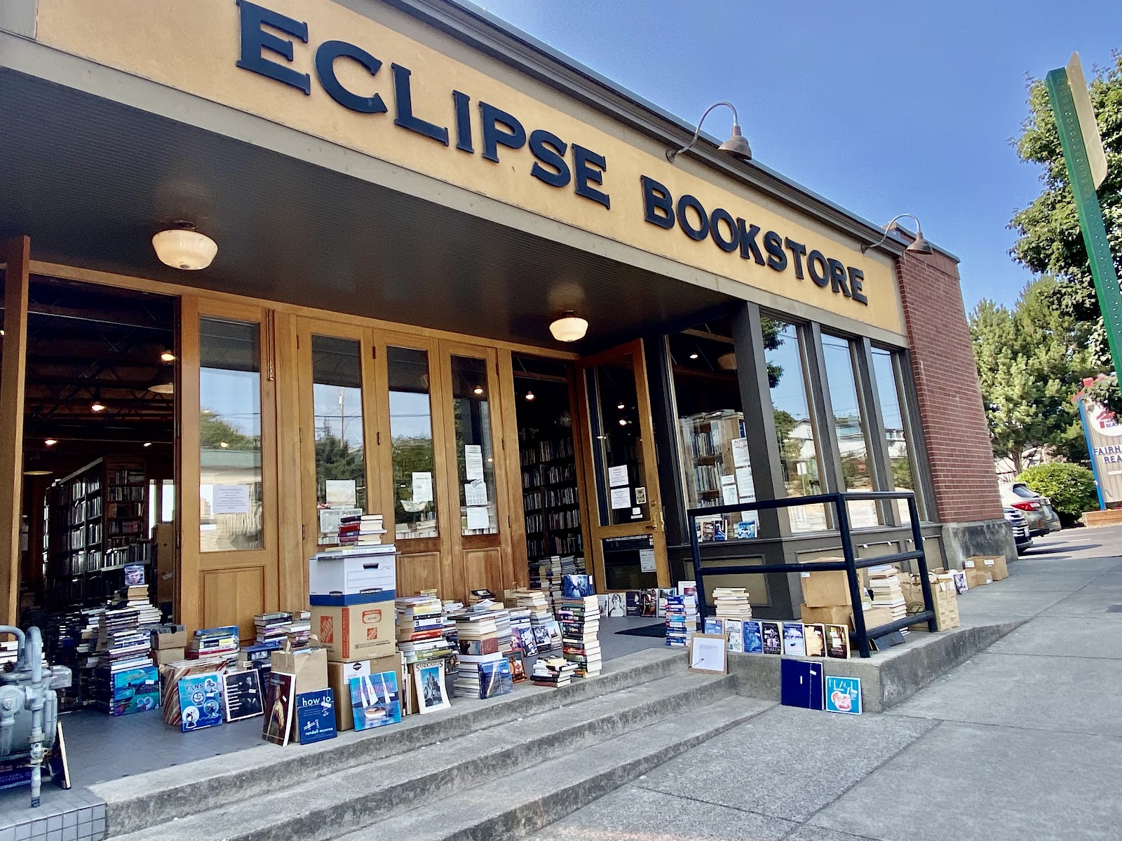 Eclipse Bookstore and Fine Art, Bellingham, Washington