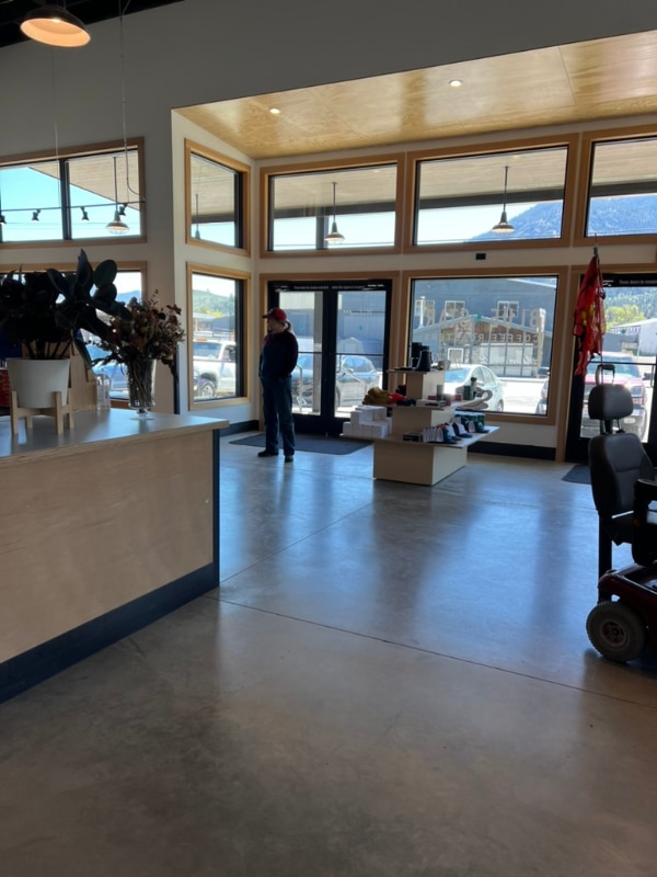 Blue Star Coffee Roasters Interior Twisp WA