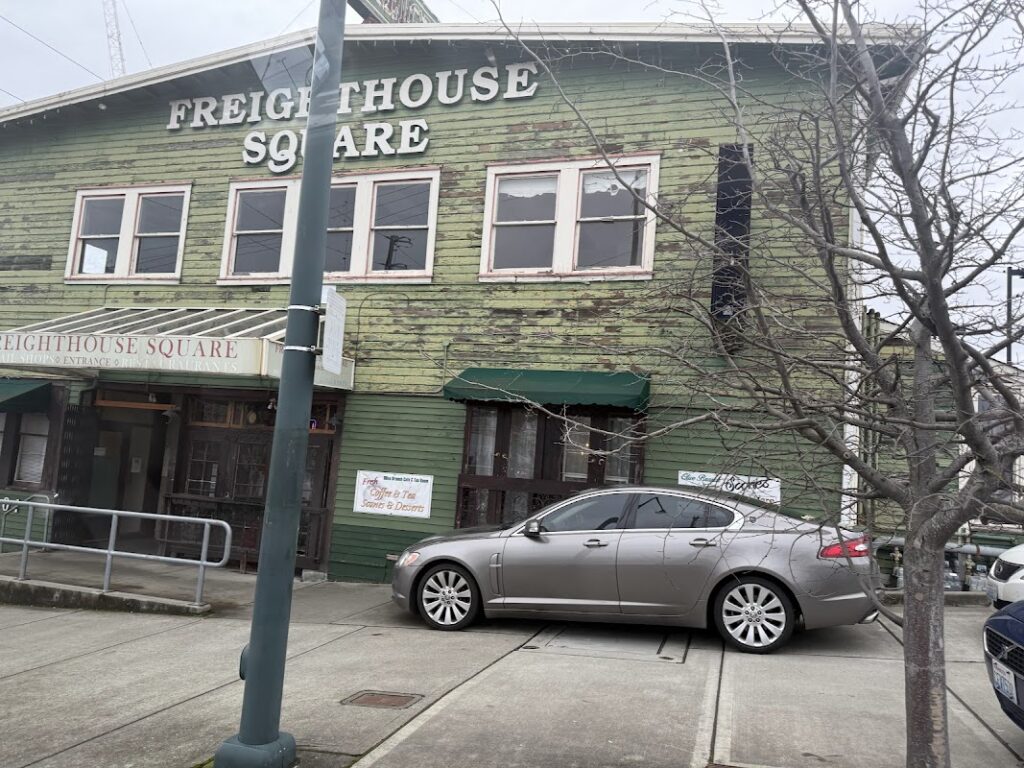 Freighthouse Square