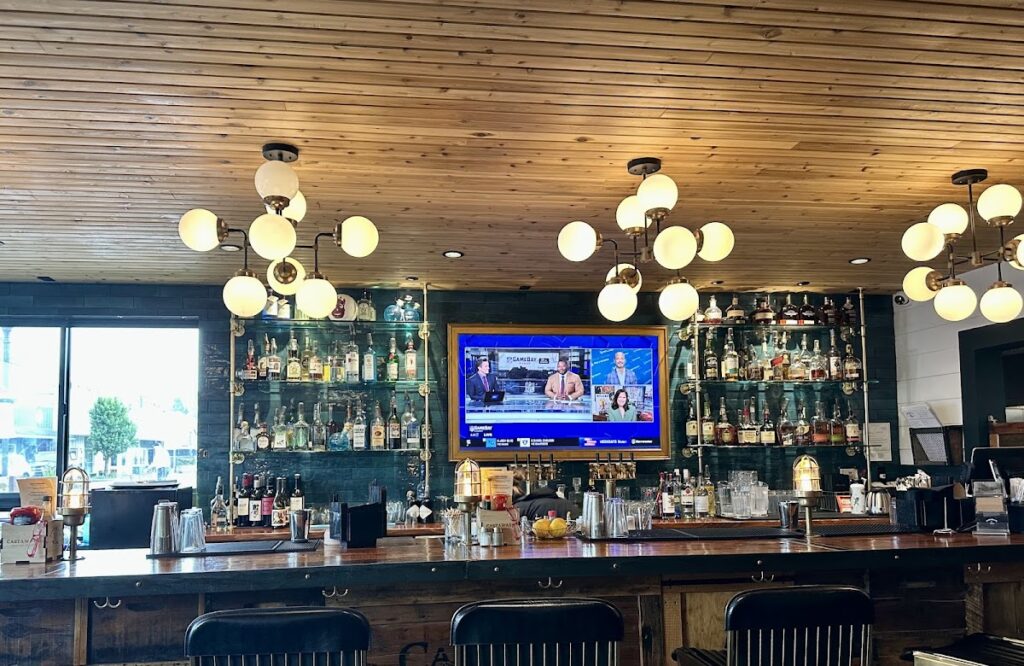 Long Beach Tavern