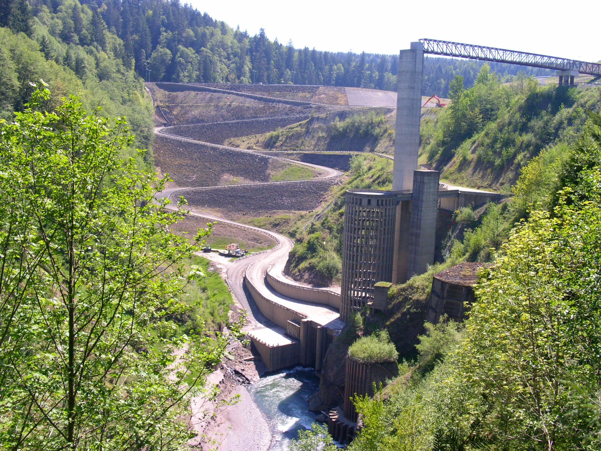 Hike Mud Mountain Dam’s River and Rim Trails