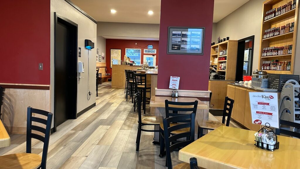 Devoted Kiss Cafe