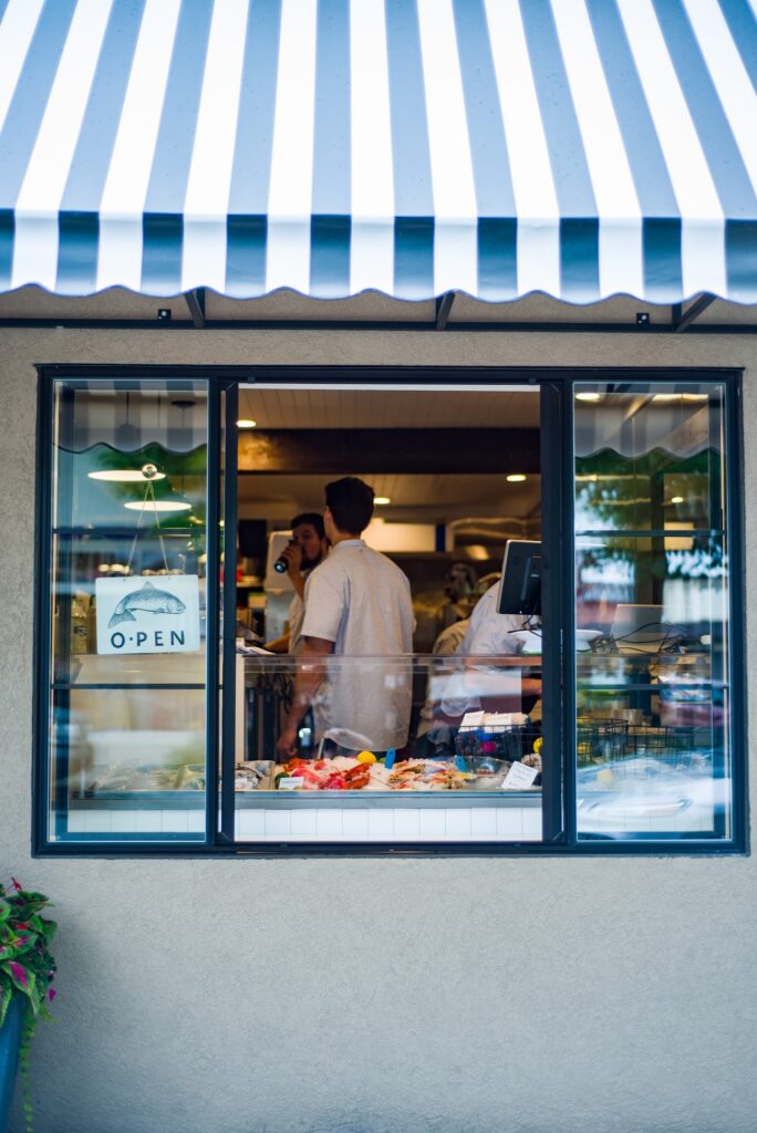 MARKET Seafood Eatery