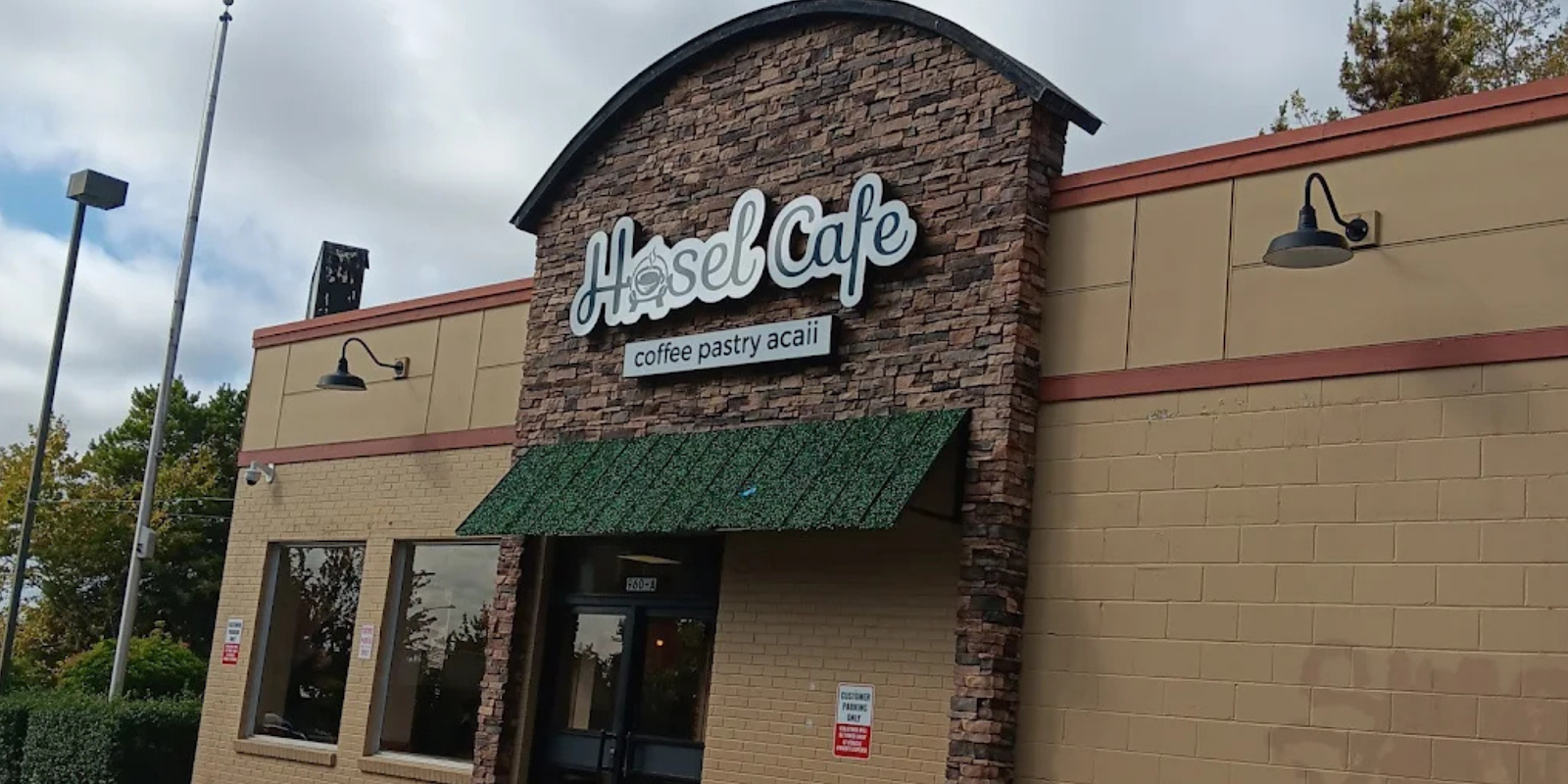 Hasel Cafe in Renton, Washington
