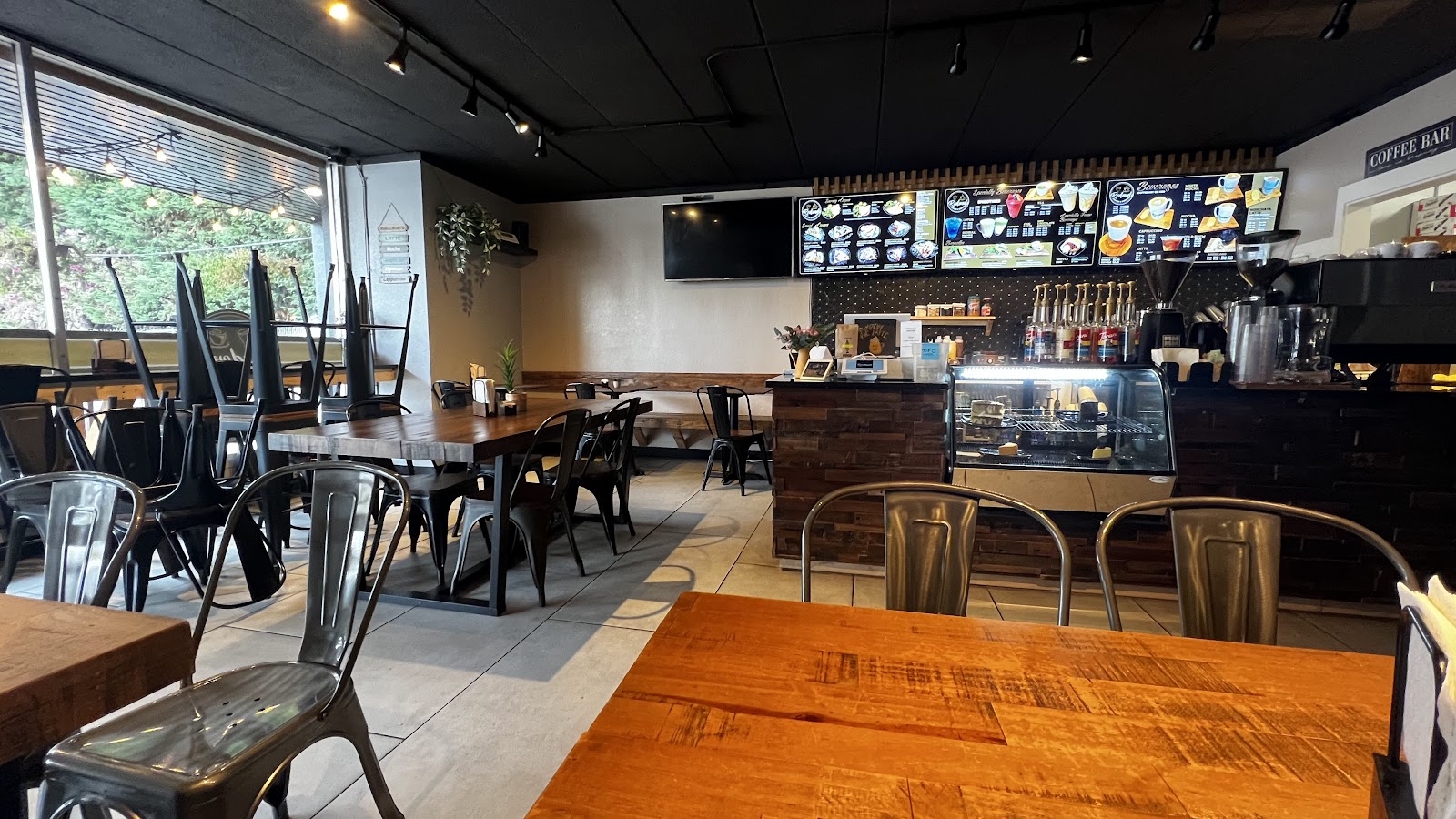 Redondo Coffee and Crepes in Renton, Washington