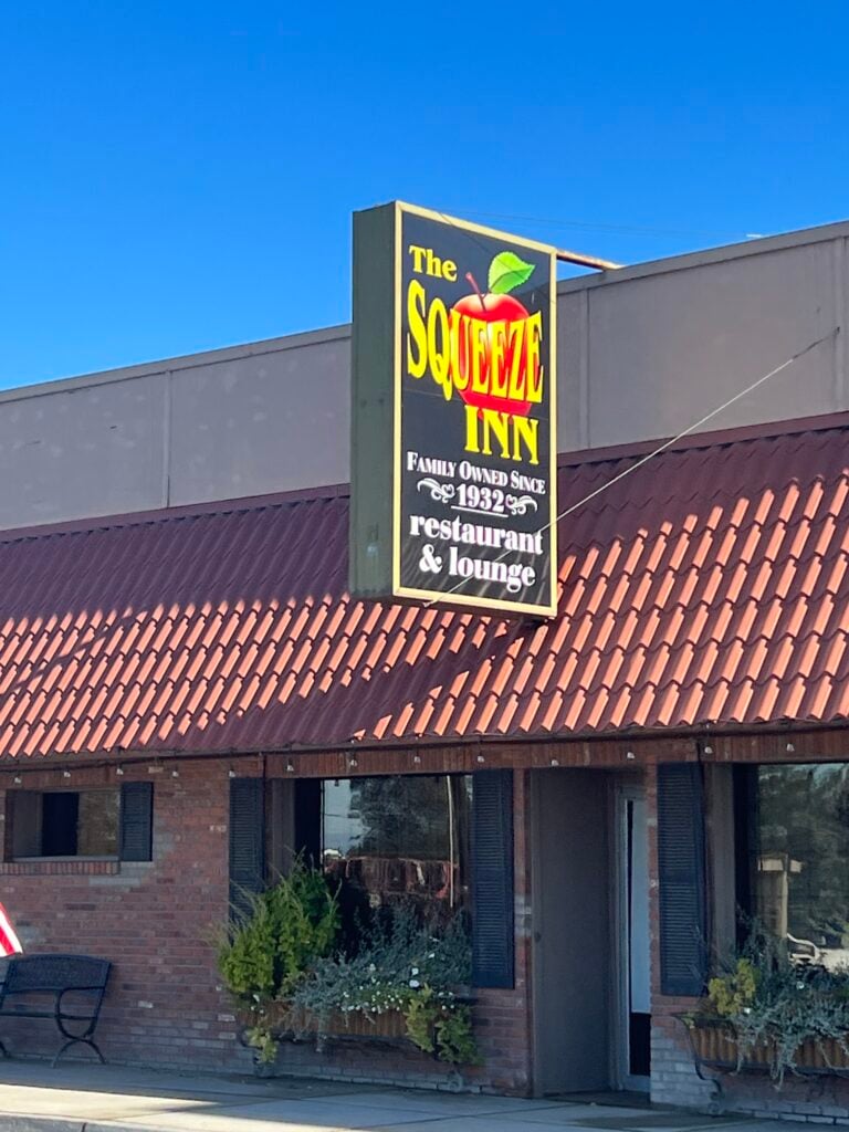 Squeeze Inn
