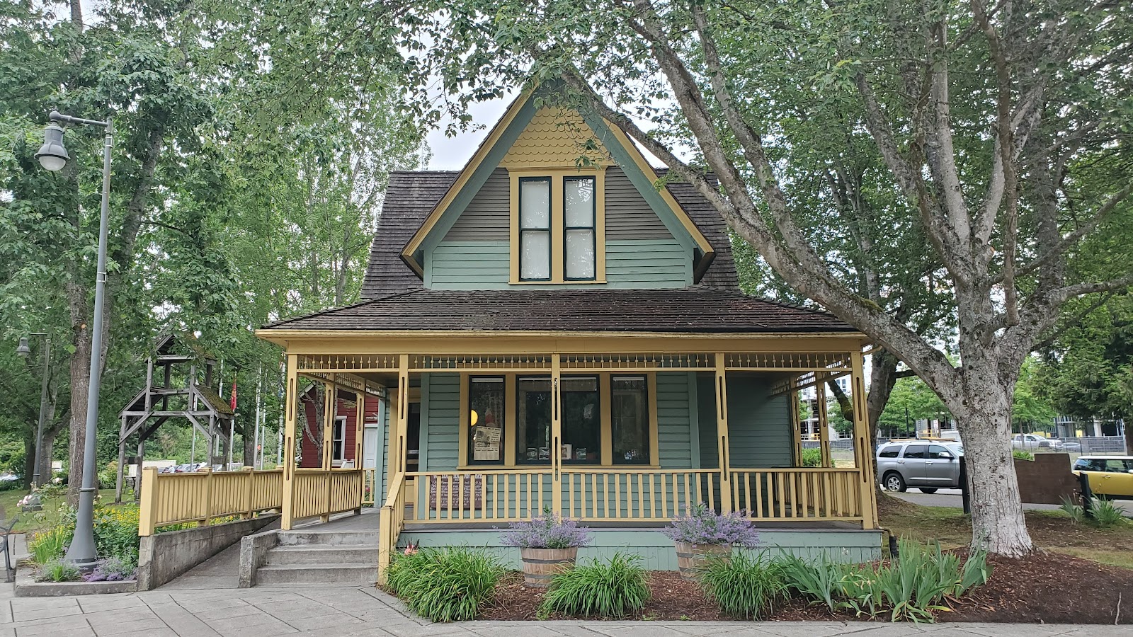 Park at Bothell Landing: Pioneer Buildings and a Free Sunday Museum