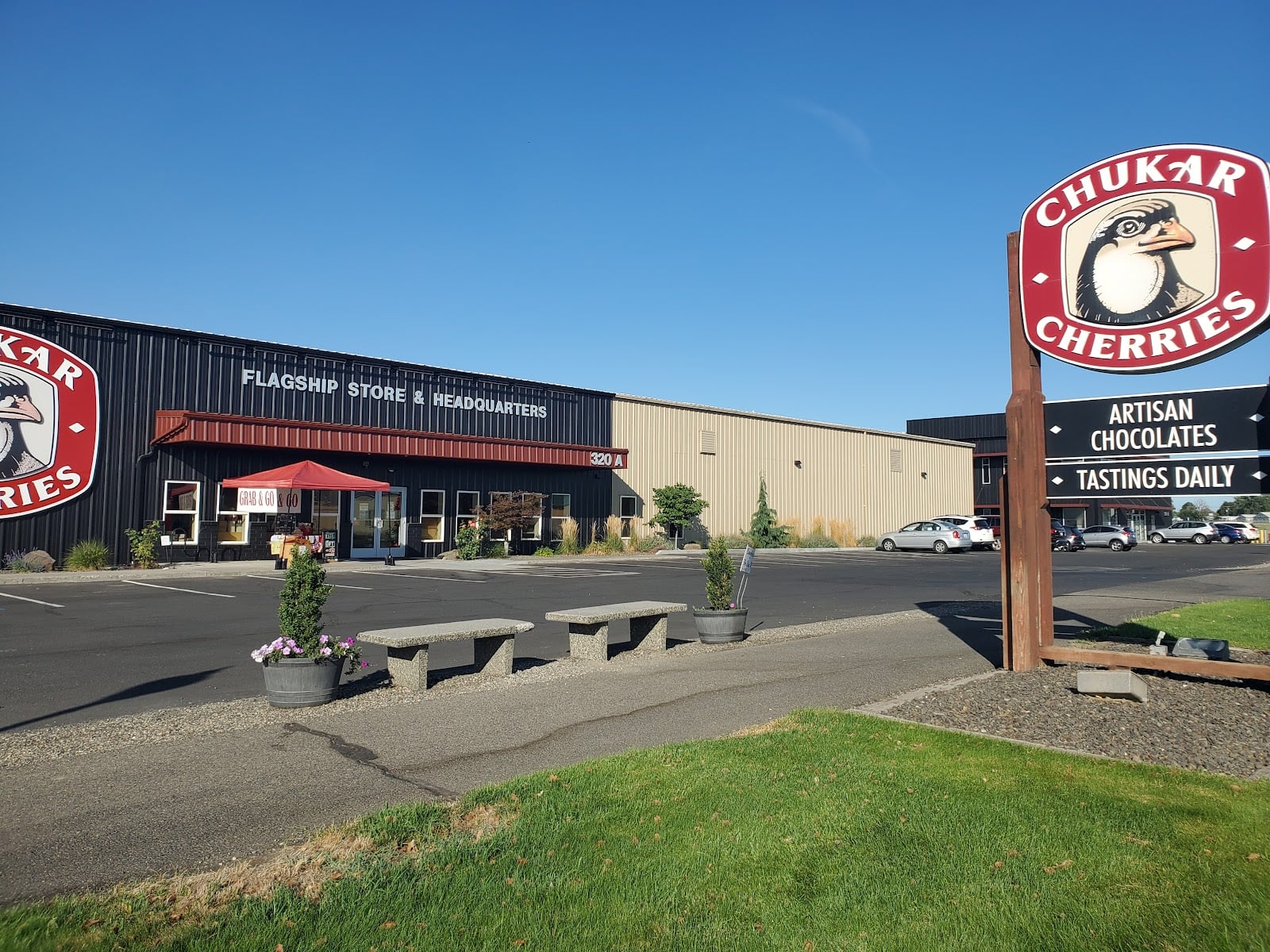 Chukar Cherries: Chocolate Covered Cherries at the Flagship Store