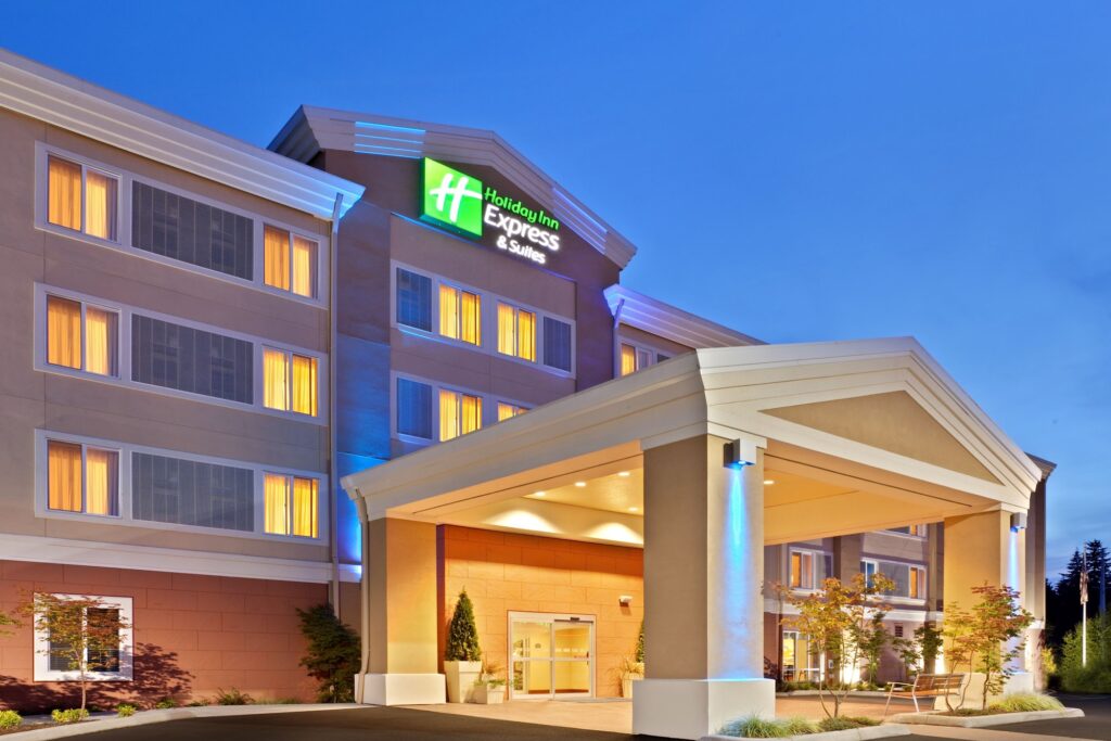 Holiday Inn Express and Suites Marysville